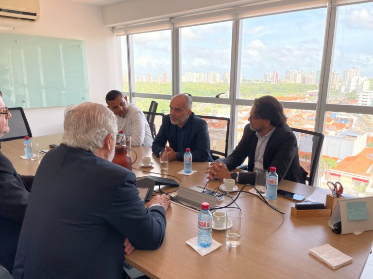 Uema avança em parceria com a Gasmar para desenvolver projetos em energia e inovação