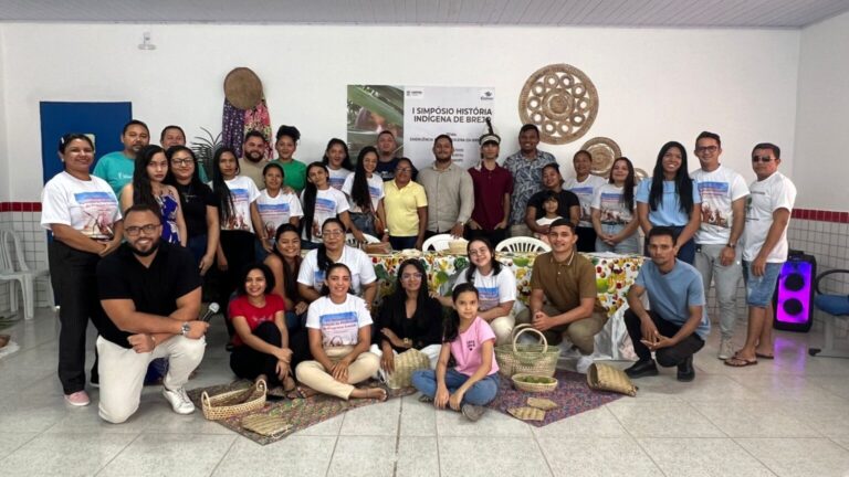 Estudantes levam debate indígena para fora da sala de aula em simpósio inédito em Brejo