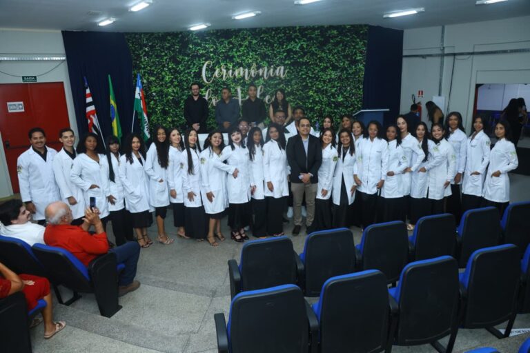 Campus Coroatá realiza Cerimônia do Jaleco para estudantes da área da saúde