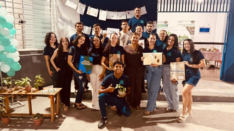 Alunos de Biologia do Campus Lago da Pedra apresentam trabalhos científicos e iniciam projeto de arborização