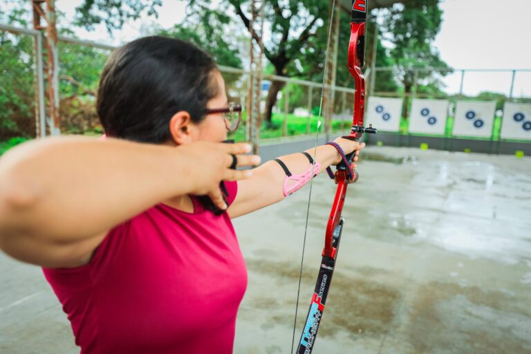 Uema abre inscrições para aulas de arco e flecha no Campus Paulo VI