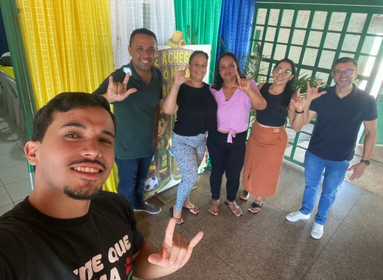 Uema realiza aula prática de Libras no Polo Paraibano