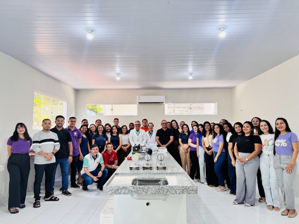 Programa Ensinar inaugura Laboratório de Física no Polo Mata Roma