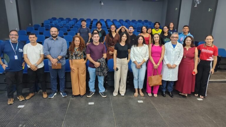 Programa Ensinar realiza visita técnico-pedagógica ao Polo Santa Inês com entrega de materiais e diálogo com estudantes
