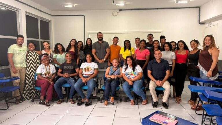 Mesa redonda aproxima estudantes da Uema das lutas e da organização dos movimentos sociais na Baixada Maranhense